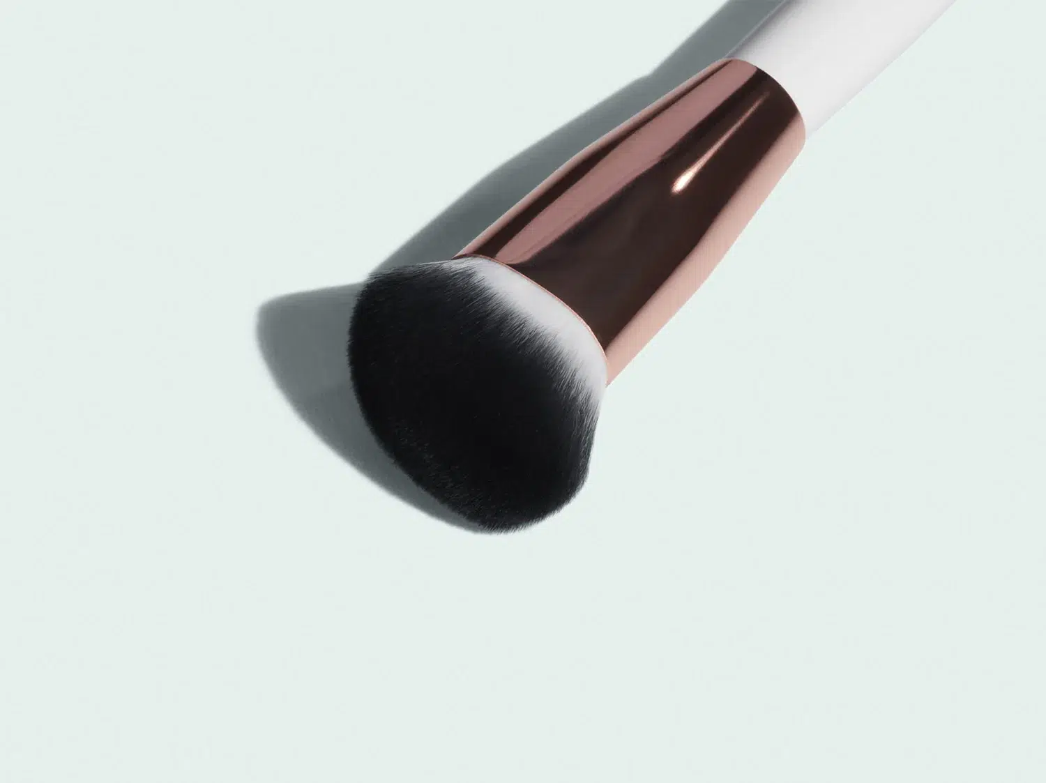 I BEAUTY - Flawless Foundation Brush - Afbeelding 3